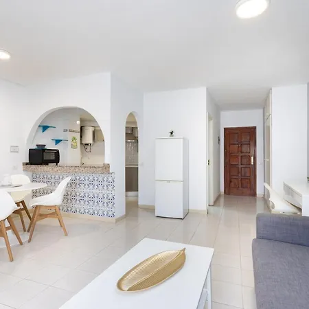 Apartamento Bonito Apto Cristianos, Vistas Al Mar Y Playa