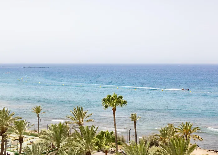 Bonito Apto Cristianos, Vistas Al Mar Y Playa Daire
