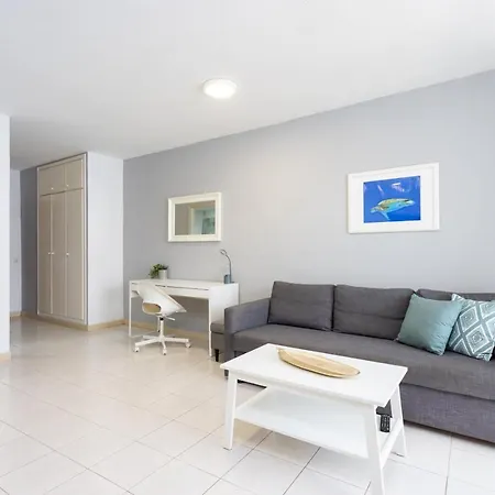 Bonito Apto Cristianos, Vistas Al Mar Y Playa Лос Кристианос